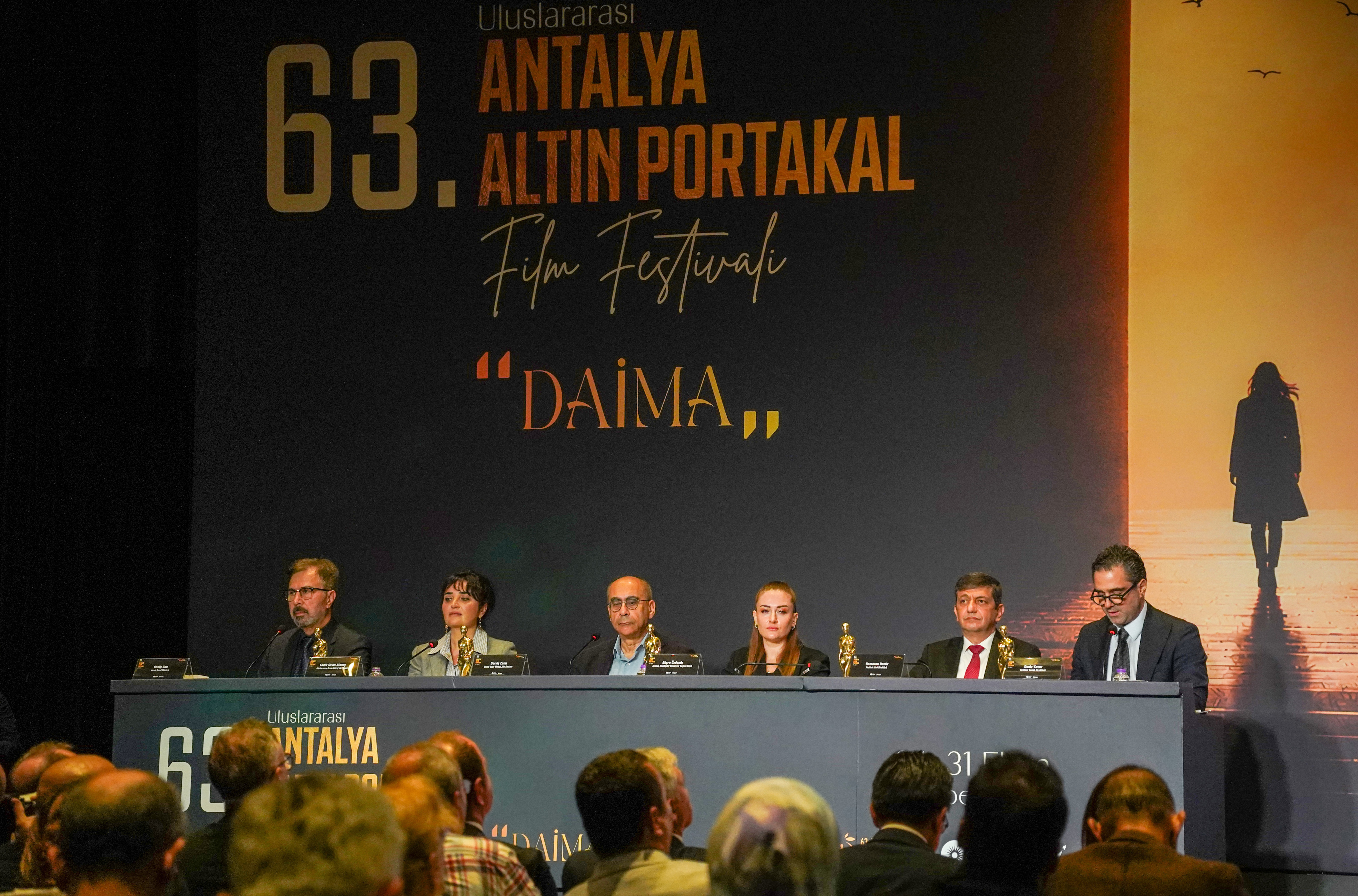 63uncu-altin-portakal-daima-sloganiy1552146461891-125137