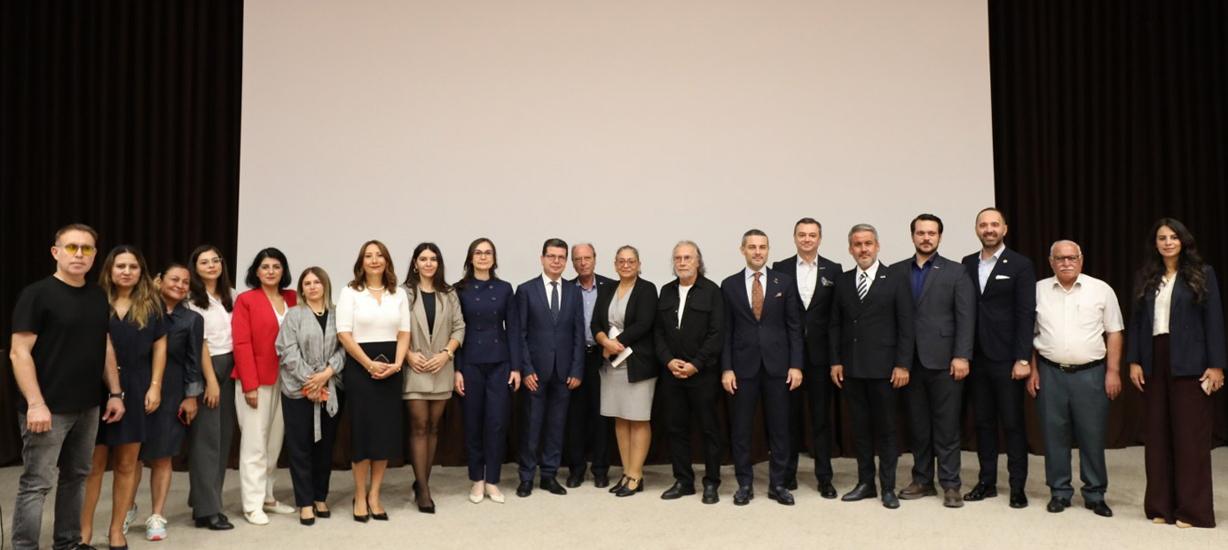 akdeniz-universitesinde-sivil-toplum-pa1552810462079-050357