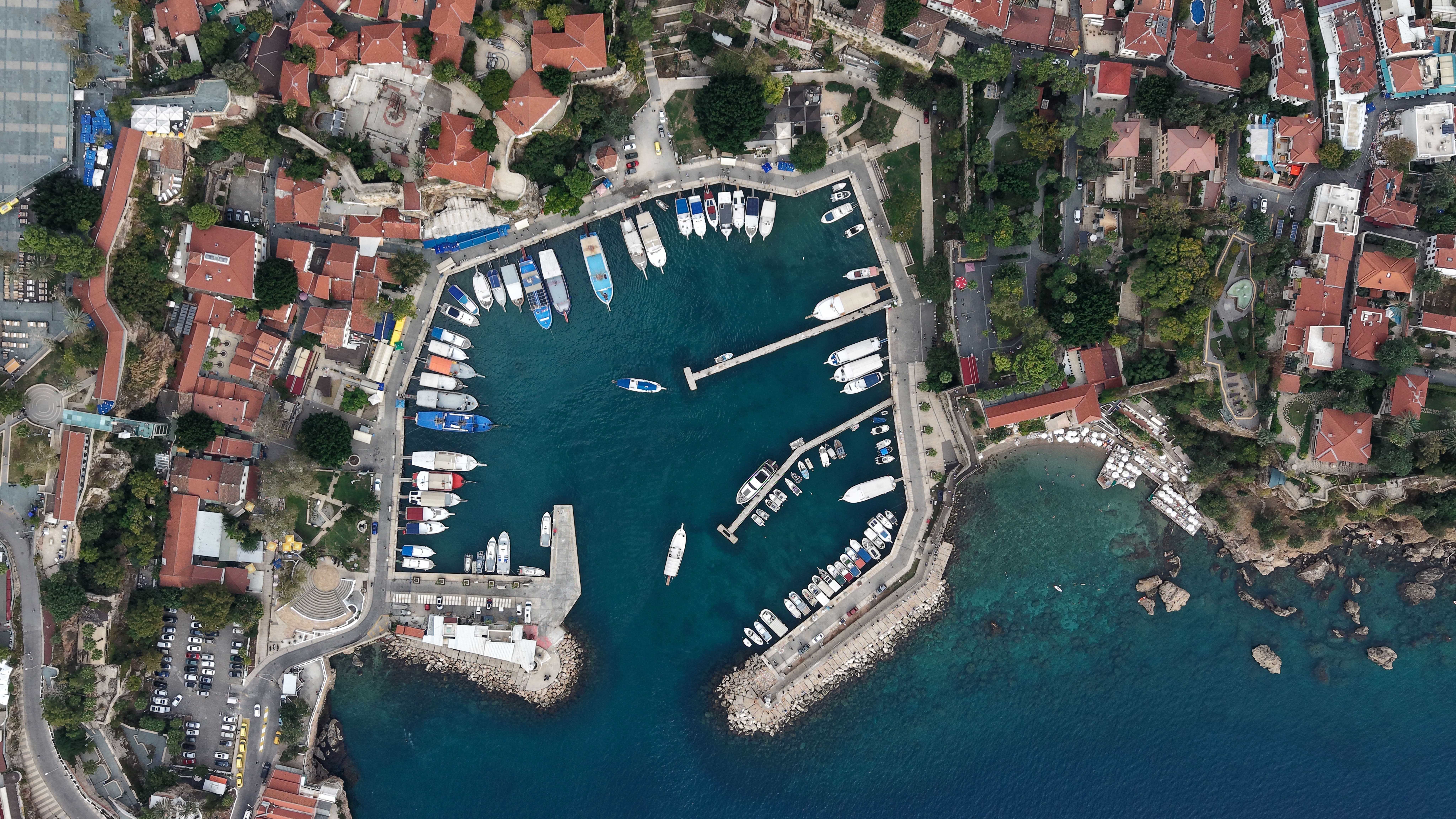 antalya-limaninin-554-yil-once-savas-g1555476462908-1-113832