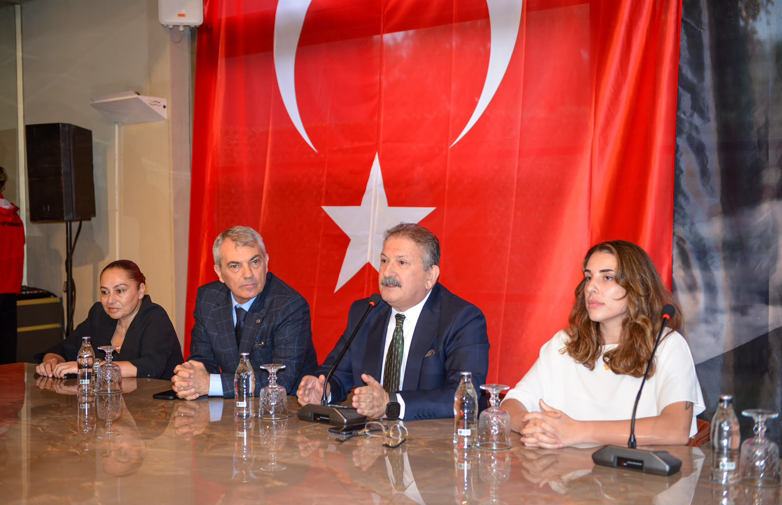 antalyada-7-esenlik-merkezi-acildi1556244463116-015746