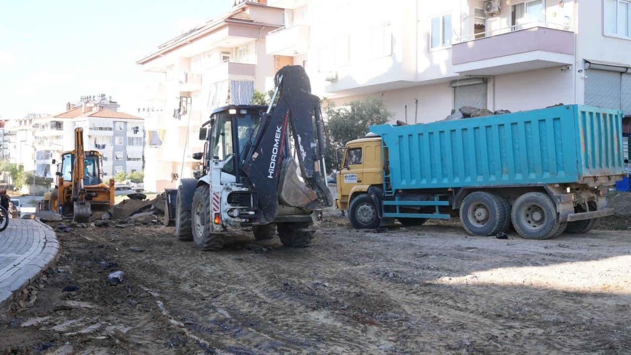 Alanya’da asfalt seferberliği