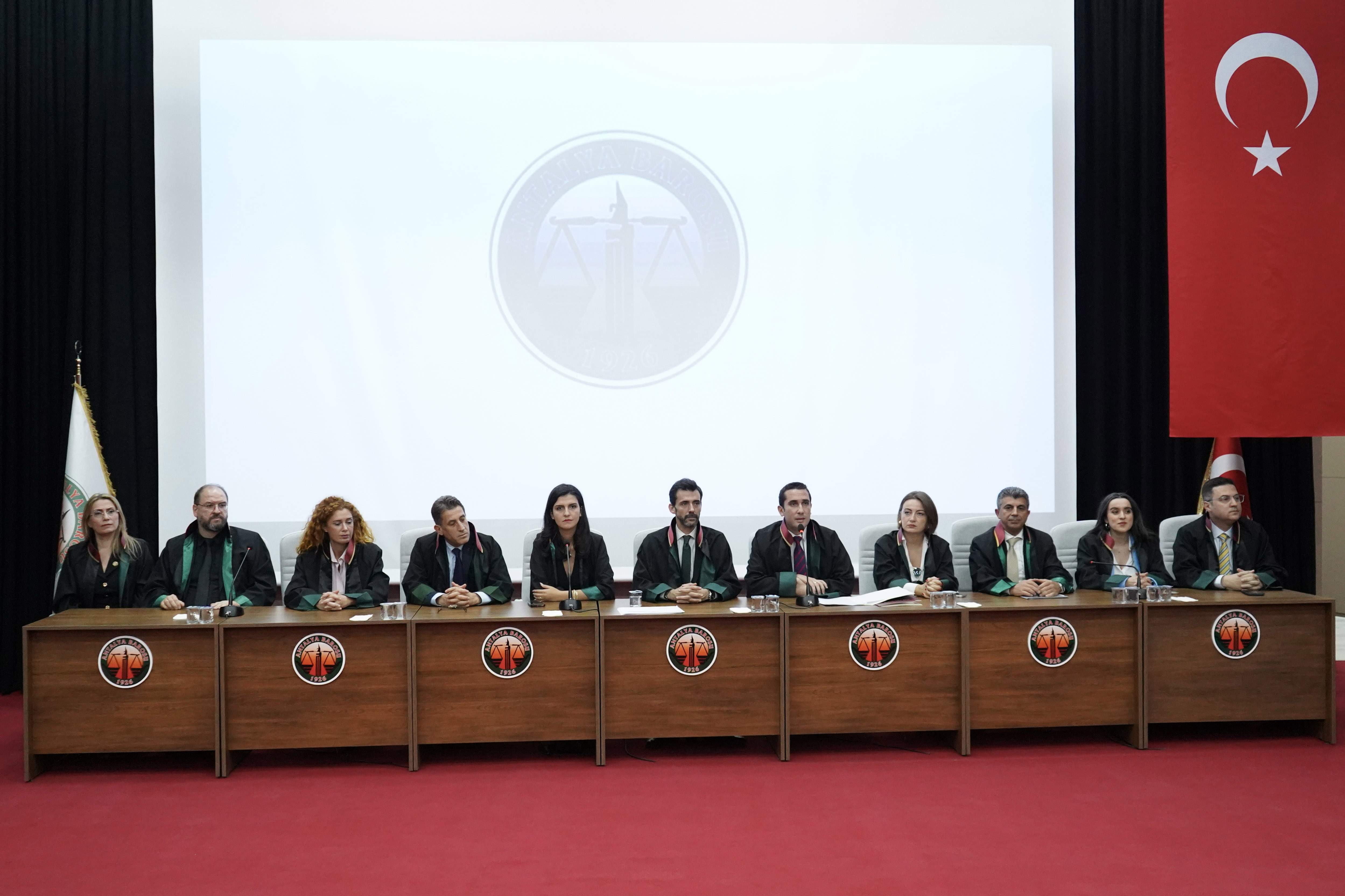 antalya-barosunda-yeni-donem-ataturk-an1568484466723-043843