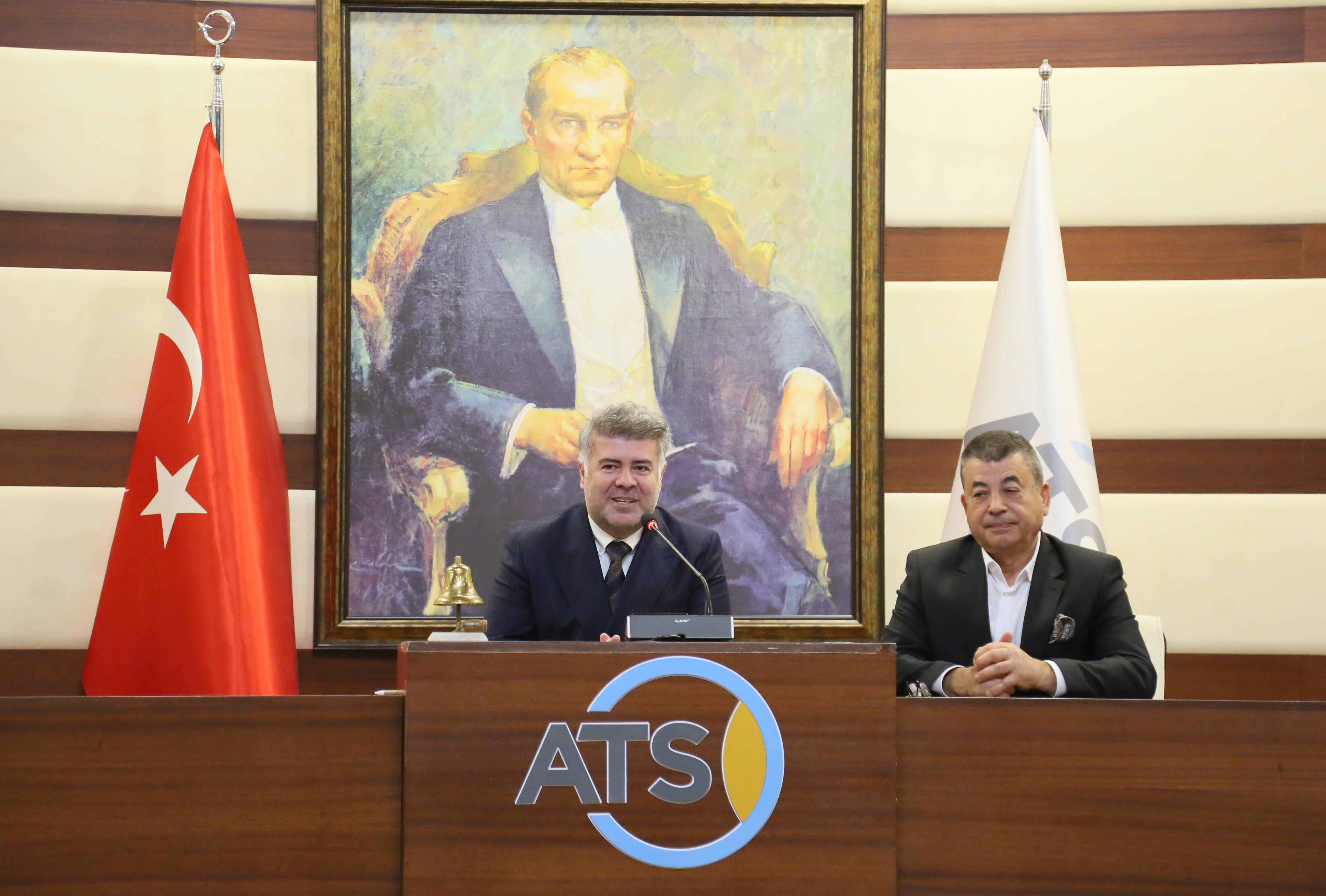 atsonun-meclis-baskani-bogachan-goksu-s1571585467538-124653