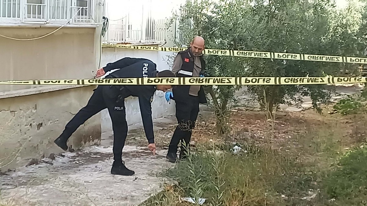 Manisa'da 73 yaşındaki Ramazan İşler balkondan düştü, ağır yaralı