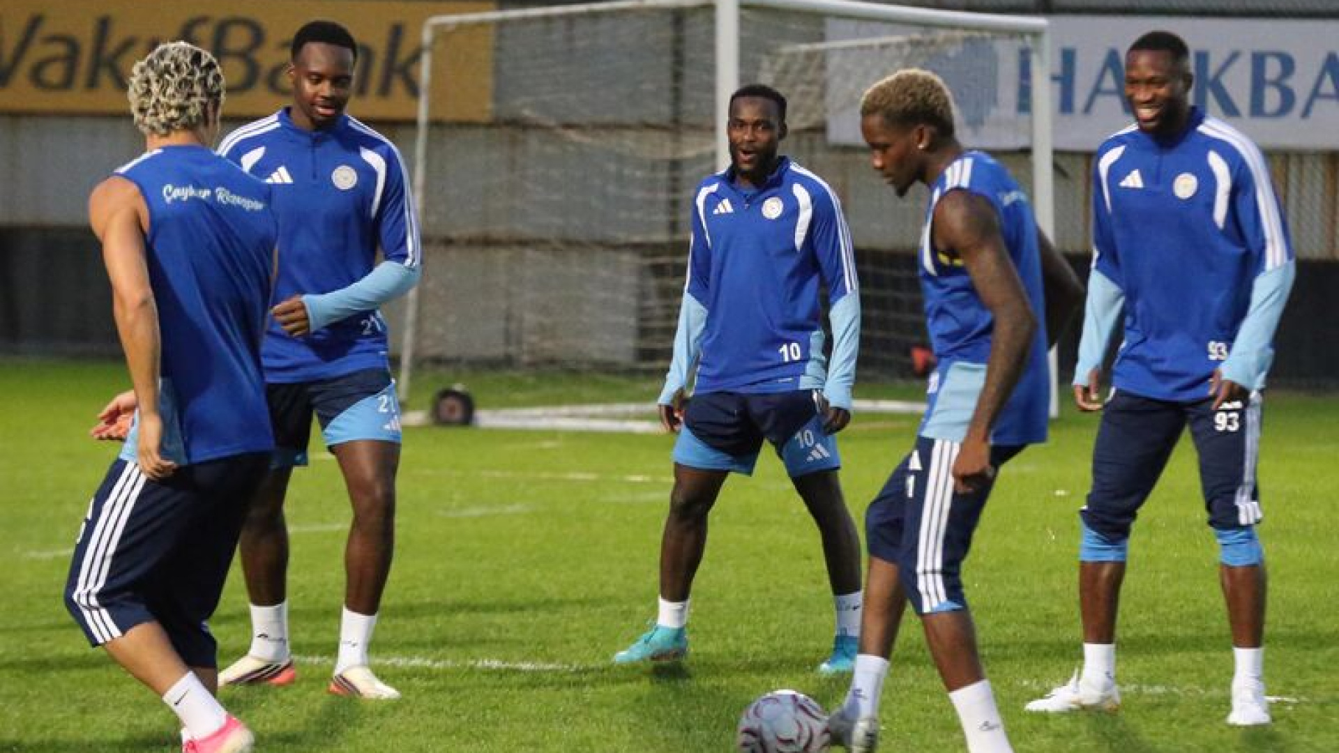 Çaykur Rizespor sakatlık açıklaması: 4 futbolcunun tedavisi sürüyor
