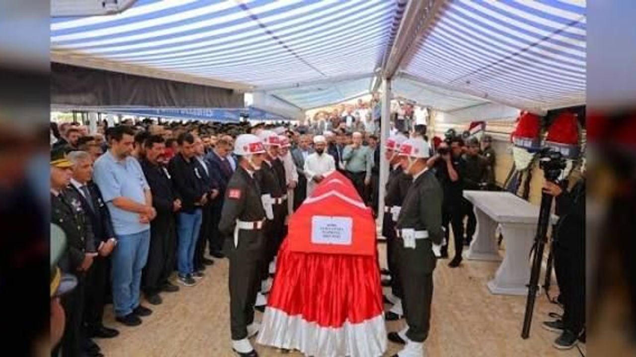 Yaşar Bonomo İzmir'de Son Yolculuğuna Uğurlandı