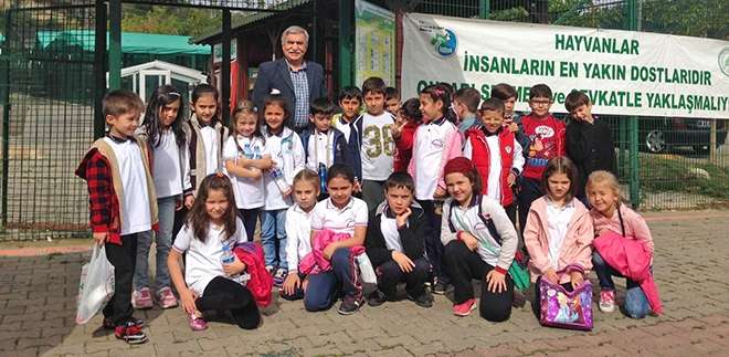 Hayvanat Bahçesi küçük ziyaretçilerini ağırlıyor