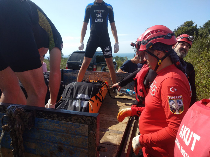 AKUT Giresun ekibi Sinop'ta çalışmalarına devam ediyor