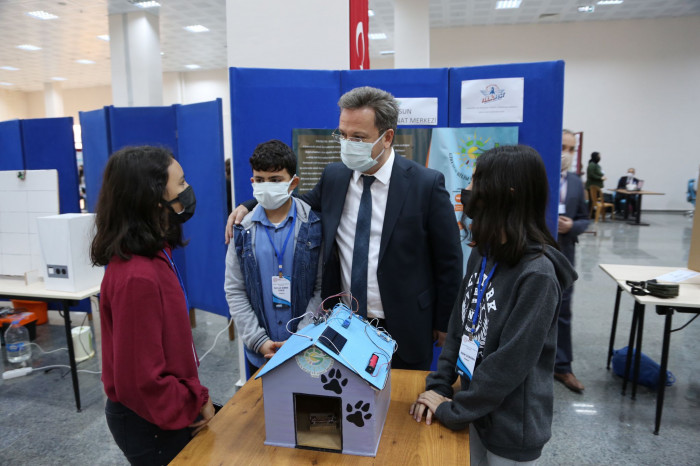 BİLİM FUARLARI FESTİVALİ AÇILDI