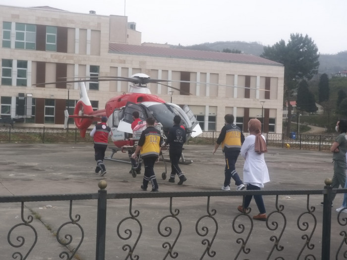AMBULANS HELİKOPTER BEBEK İÇİN HAVALANDI