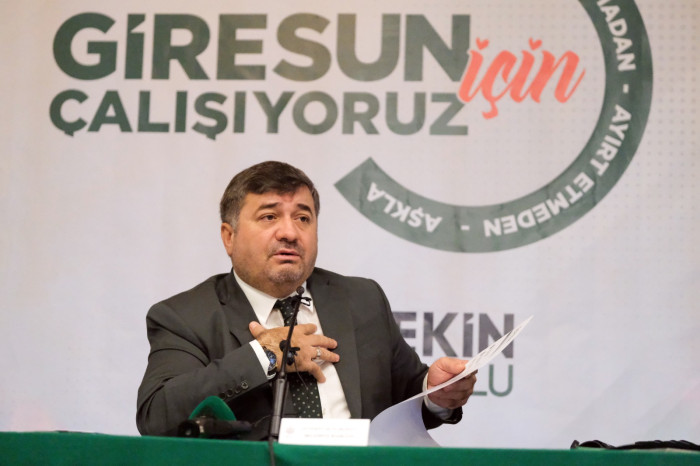 'BİZİ VAATLERİMİZLE SORGULAYIN'