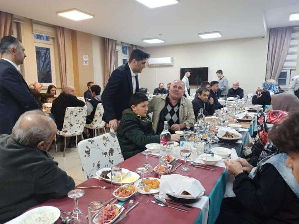 Yeniçağa'da şehit ve gazi yakınlarıyla iftar yemeği 