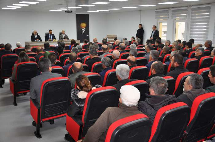 Amasya Valisi Masatlı, Gümüşhacıköy'de muhtarlarla bir araya geldi