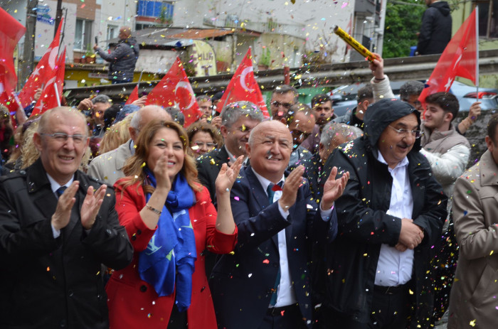 Reşat Nuri Özdemir'e sevgi seli...