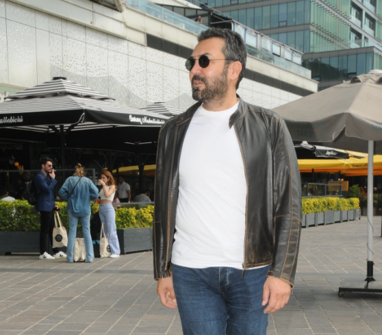 Saruhan Hünel'i hayranları rahat bırakmadı!