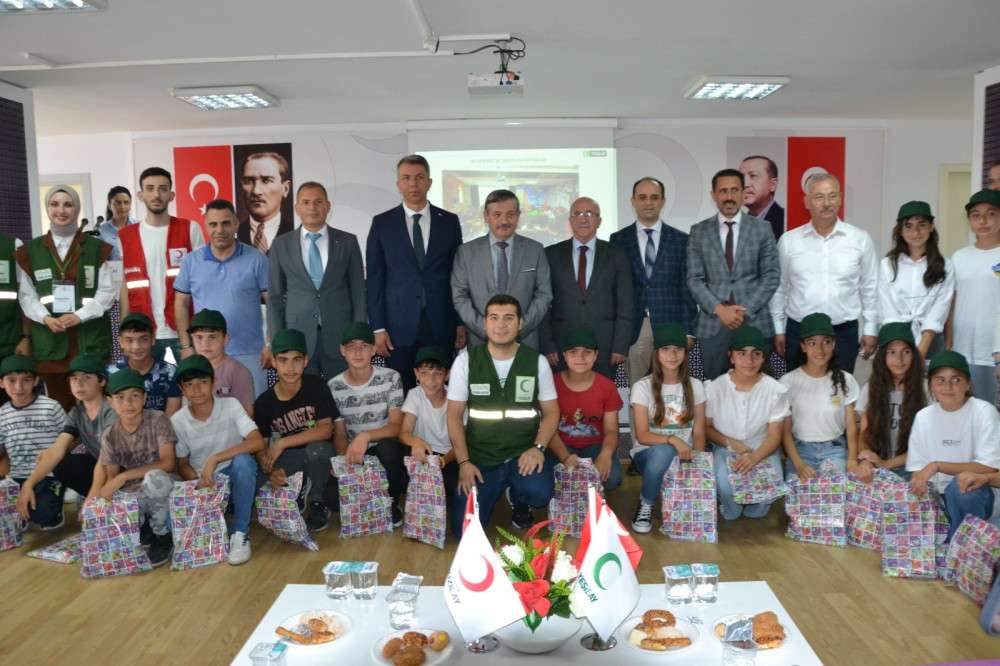 “Yeşilay yanımda gönüllüler sahada” projesinin kapanış töreni yapıldı