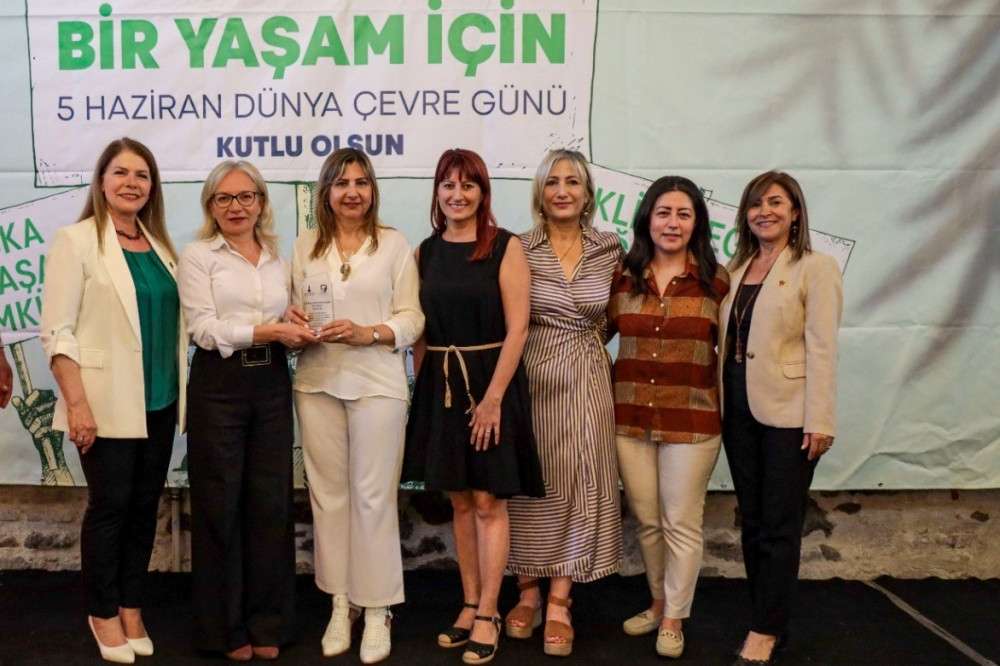 Karşıyaka atık pil toplamada şampiyon ilçe