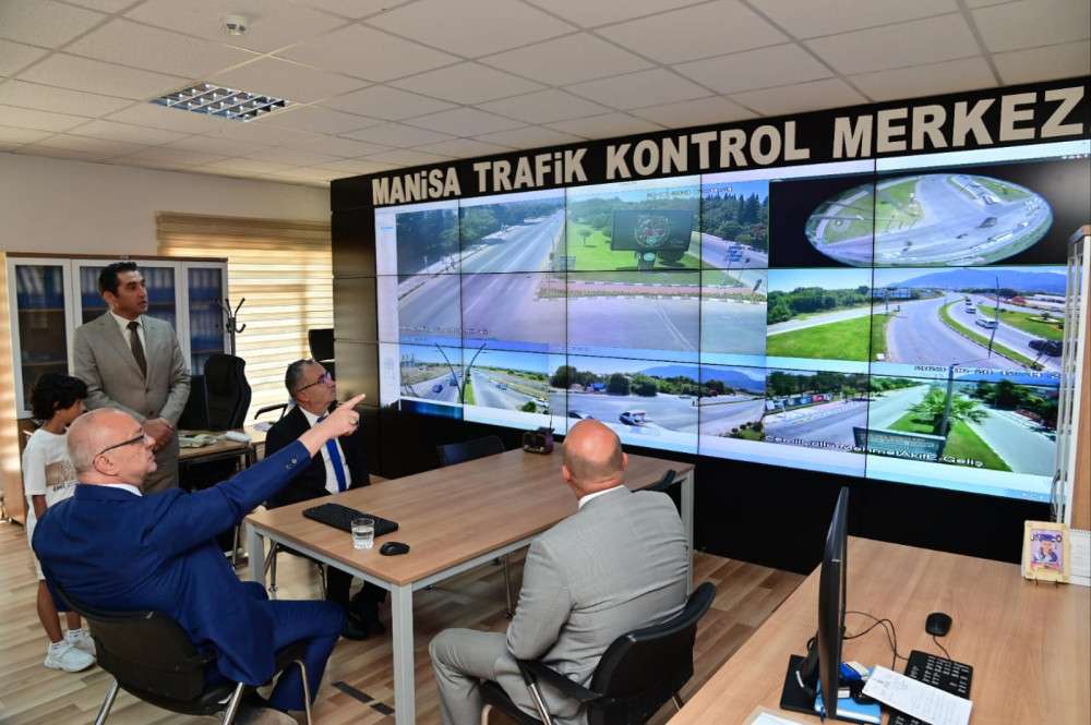 Türkiye B. Şehir Belediye Başkanları arasında Manisa Büyükşehir Belediye Başkanı Ergün 4. sırada