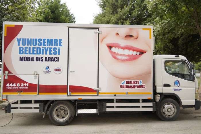Belediye mobil diş aracıyla vatandaşın hizmetinde