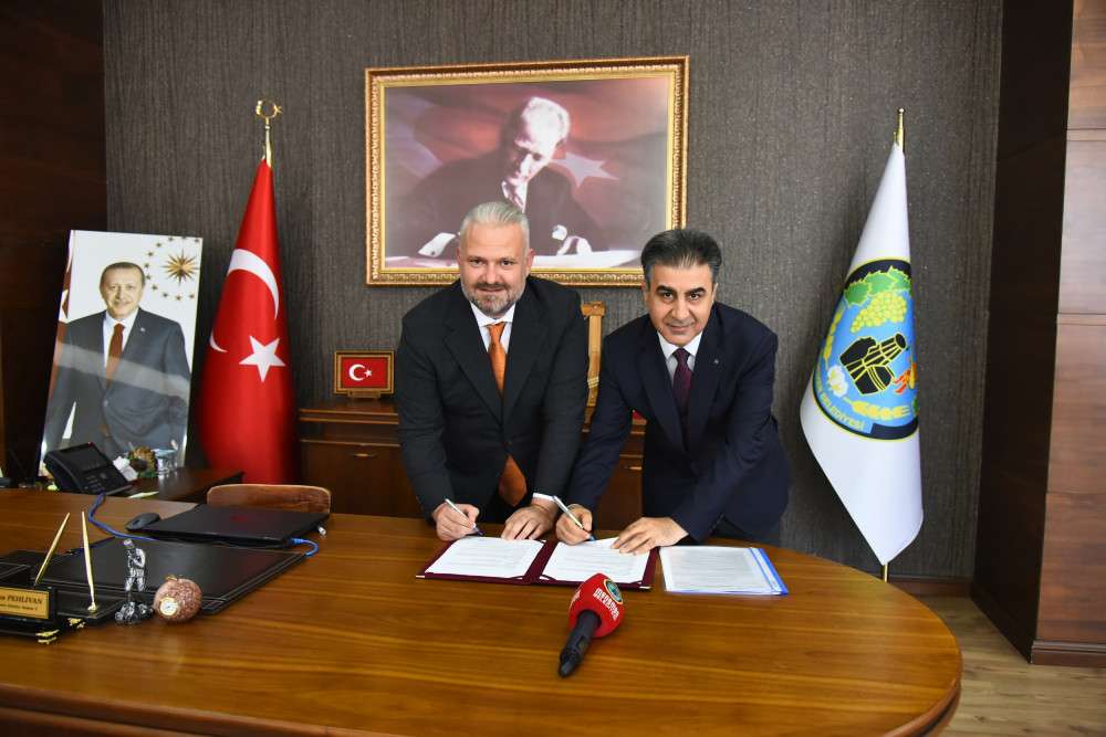 Menemen Belediyesinden personeline 25’er bin lira promosyon
