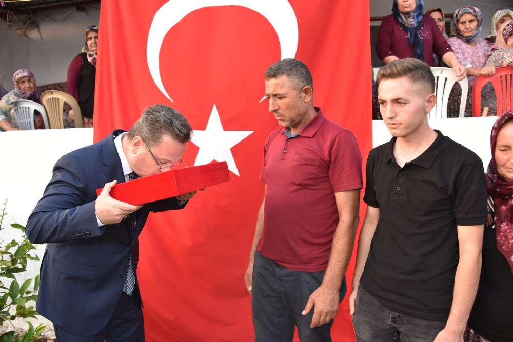 Vali Ünlü, görevinin ilk gününde Şehit Ege Süleyman Görece’nin ailesini ziyaret etti
