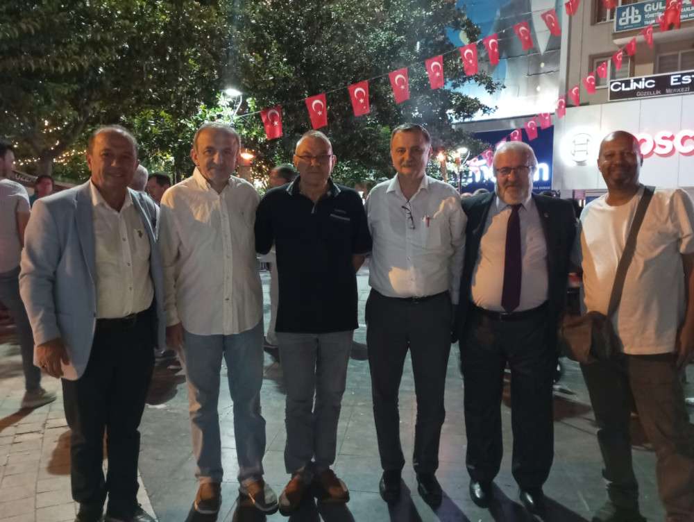 Manisa’lı CHP’liler 100. Kuruluş Yılını kutladı