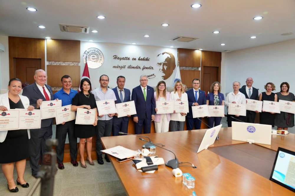“Engelsiz” olarak ödüllendirilen birimler sertifikalarını aldı
