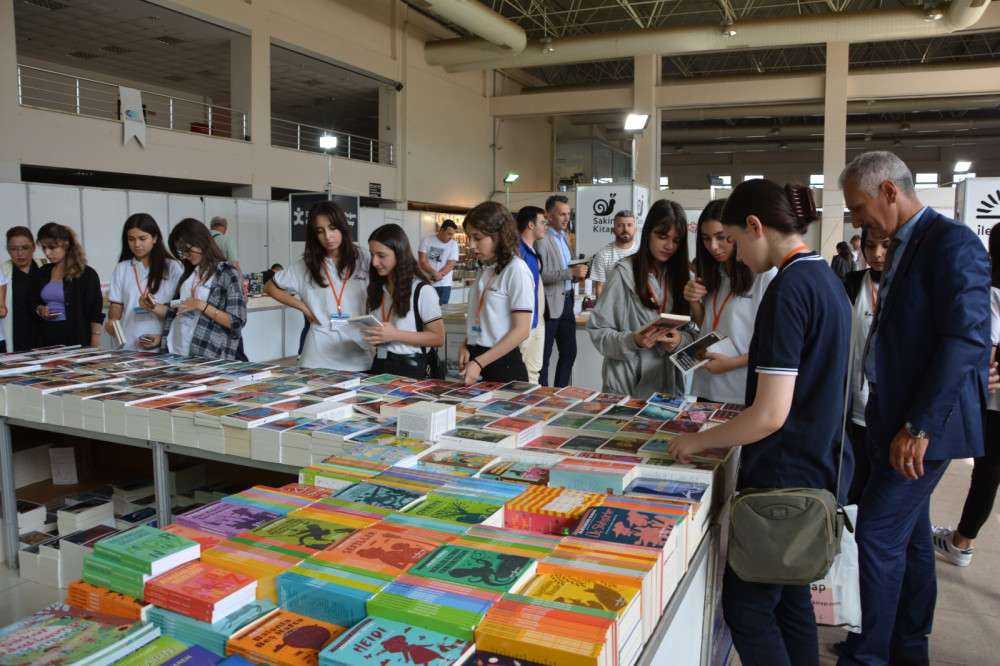 Manisa Kitap Fuarı’na 6. kez görkemli açılış