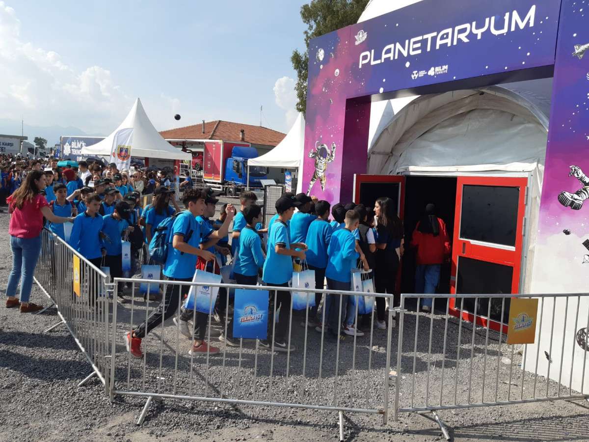 Gençlerin Hayallerini Ortaya Koyduğu Bir Dönüşüm Rüzgârına