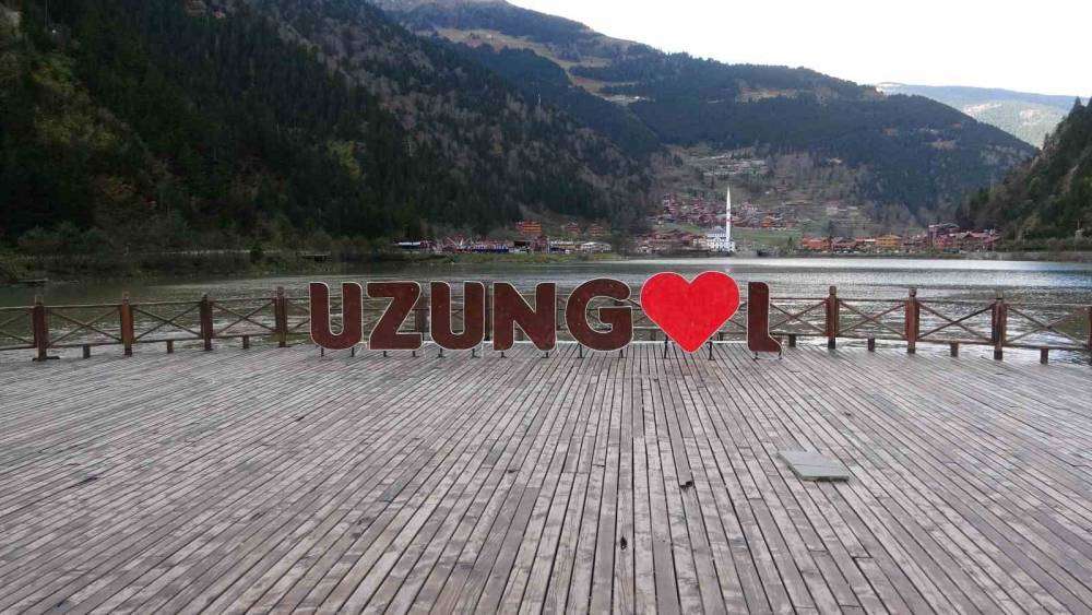 Uzungöl'de turizm sezonu bitti, her yer sessizliğe büründü!