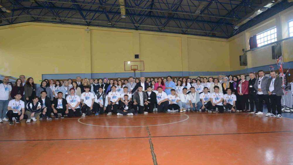 Komşu ildeki öğrencilerin projeleri görücüye çıktı