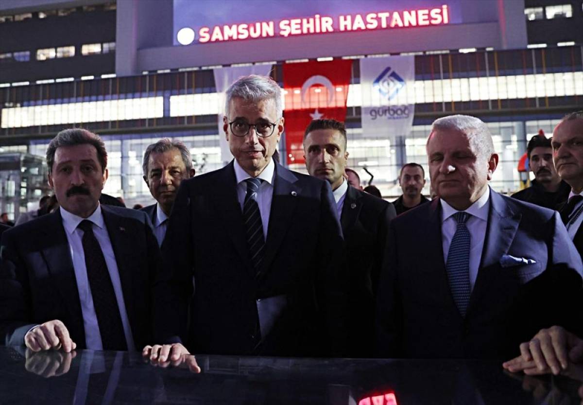 Sağlık Bakanı Memişoğlu, Samsun Şehir Hastanesi'nde incelemede bulundu