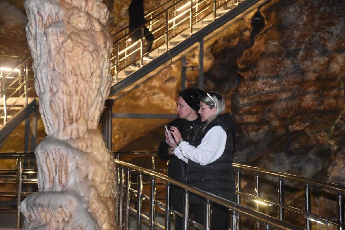 Gümüşhane'deki Karaca Mağarası'nda ziyaretçi sayısı 110 bini geçti