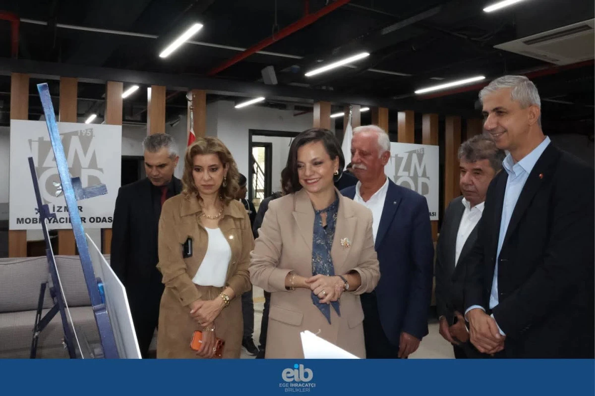 Genç tasarımcıların sergisi