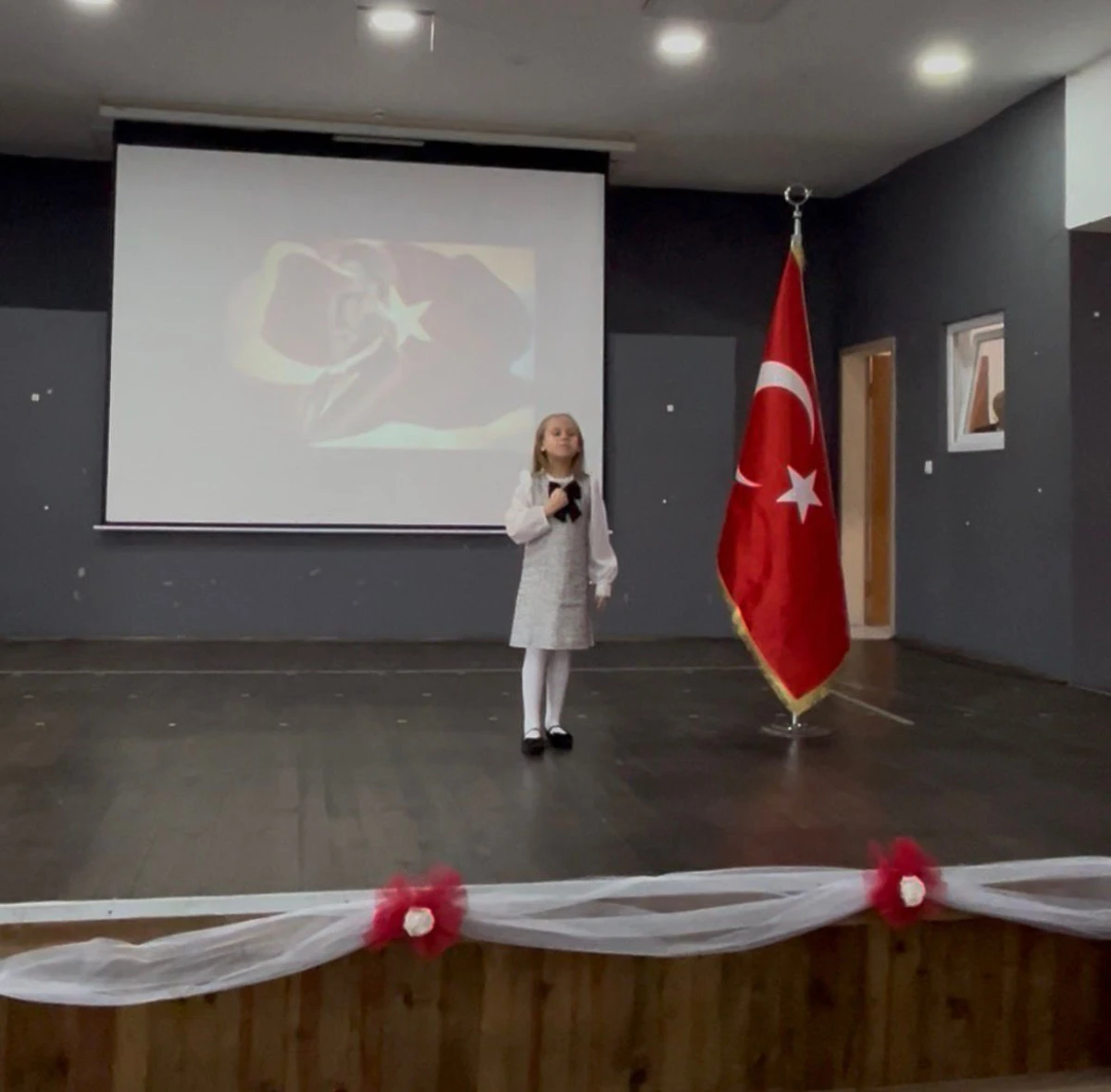 Bulancak’ta İstiklal Marşı Güzel Okuma Yarışması Birincisi Zeynep Erva Tuncel