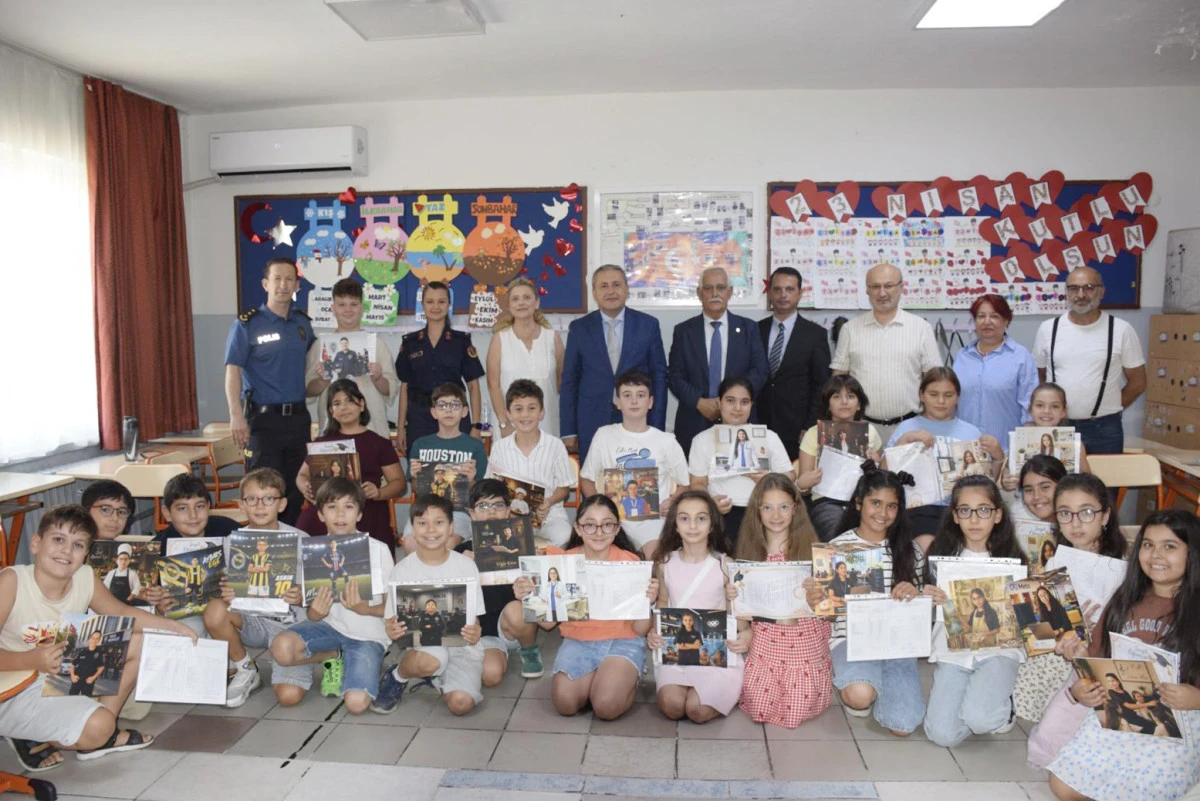 Karşıyaka’da 45 bin öğrenci karne sevinci yaşadı