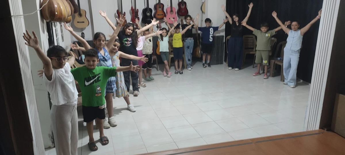 Hatay’da Çocuklar Sanatla Yeniden Hayata Tutunuyor