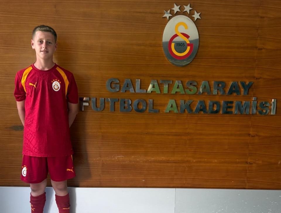 urla-belediye-spordan-galatasaraya-uzanan-2-095034