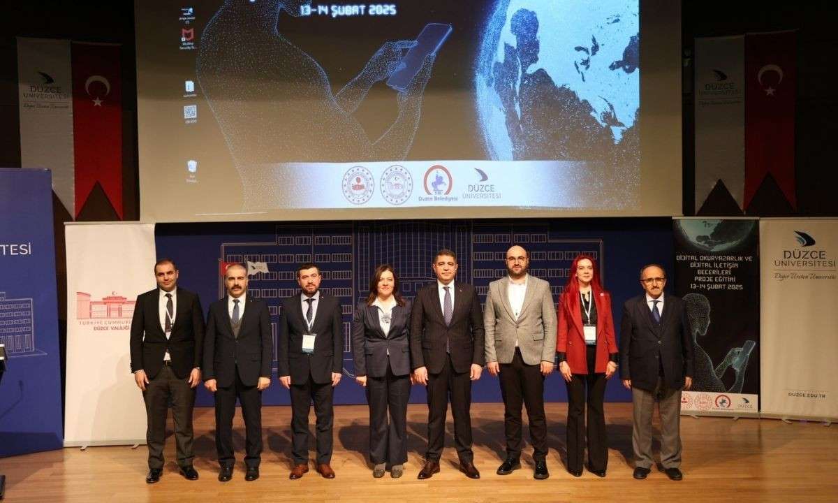 Düzce’de dijital okuryazarlık seferberliği başladı! 