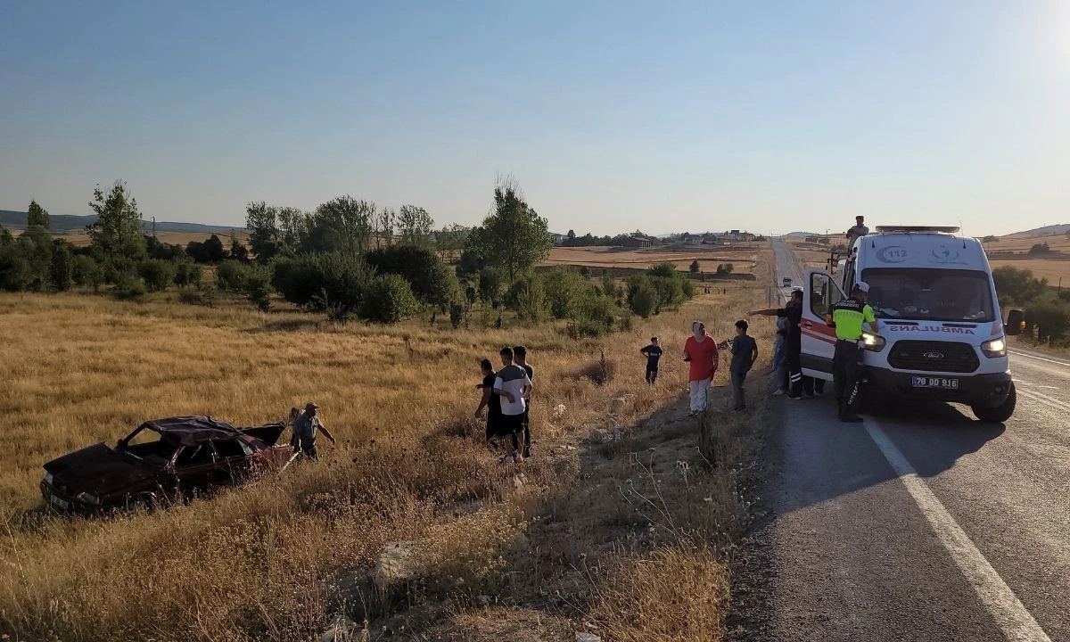 Kontrolden Çıkan Otomobil Tarlaya Uçtu.
