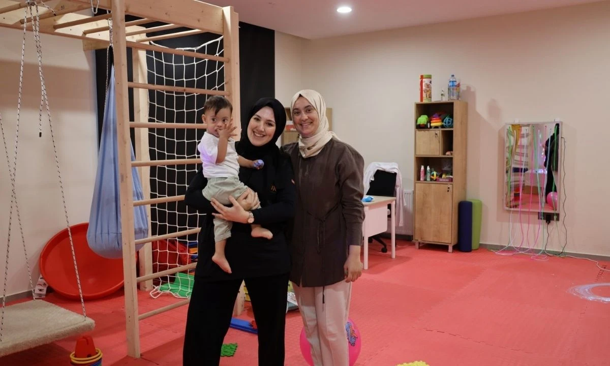 Yağız'ın İlk Adımları Ailesini Sevindirdi