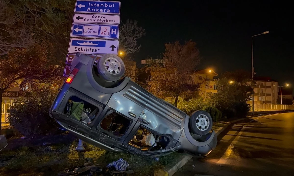 Panelvan Takla Attı: 6 Yaralı 