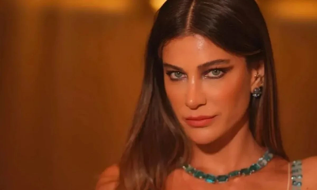 Berrak Tüzünataç, Güllü hakkındaki iddialara isyan etti