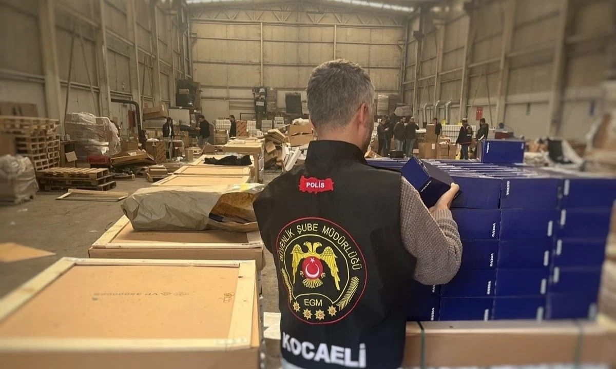 15 Milyon Değerinde Taklit Parça ve Etiket Operasyonu
