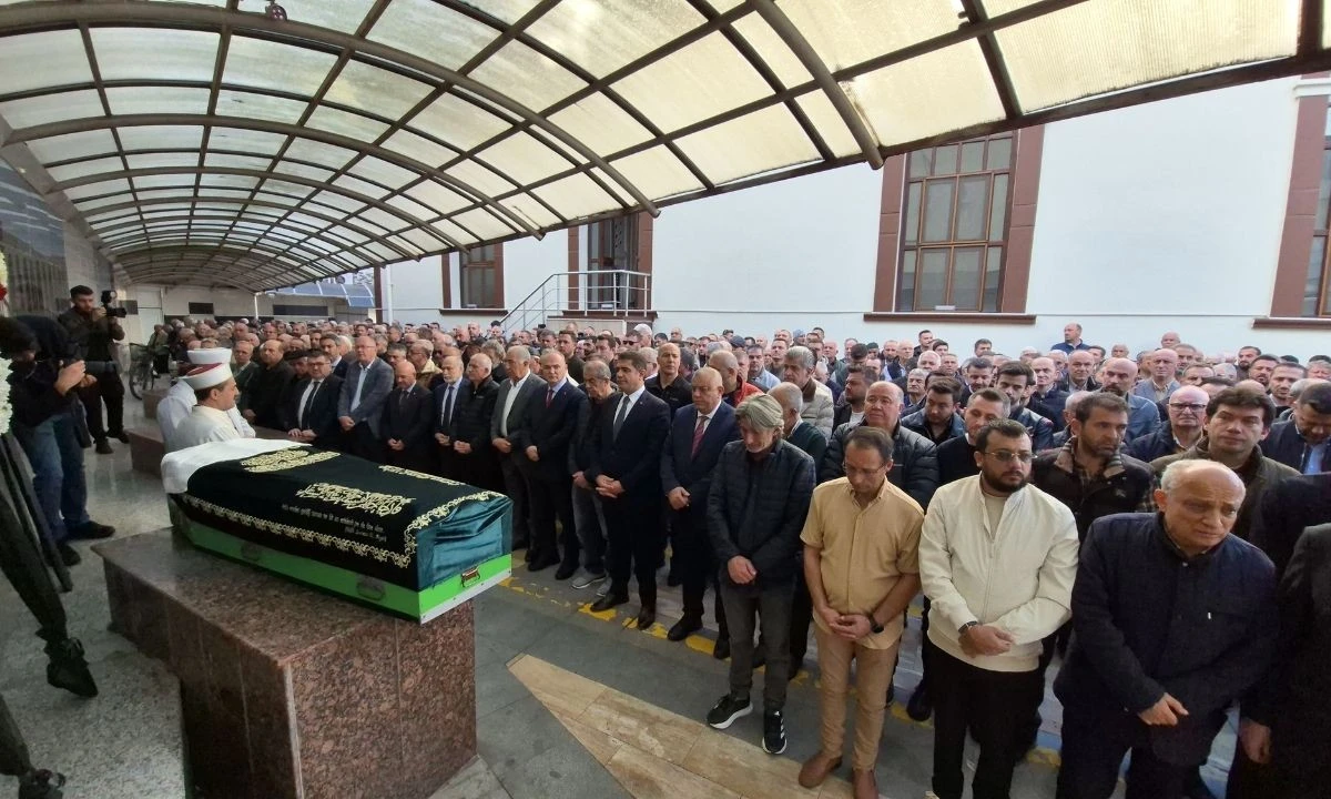 Tuncay Şahin Babası Hacı Tahir Şahin Defnedildi