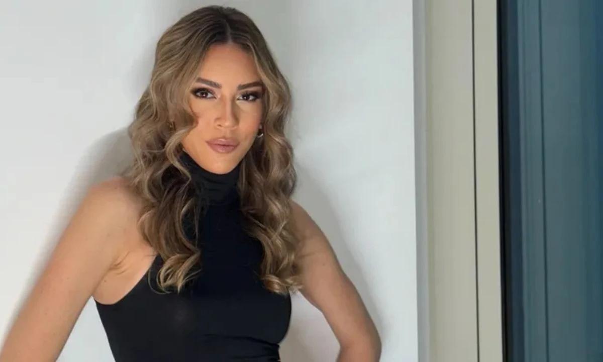 Sinem Kobal, Bakü'de! Hayranları yoğun ilgi gösterdi