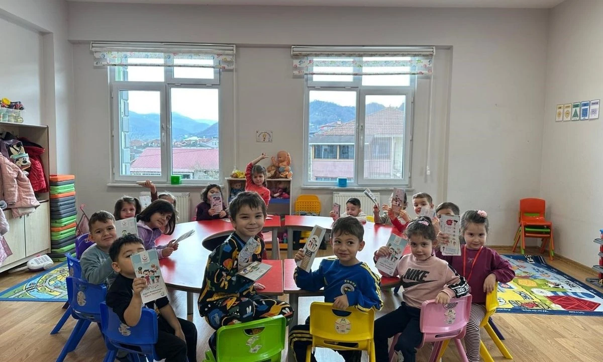 Kaynaşlı Çocuklara Hijyen ve Beslenme Dersi