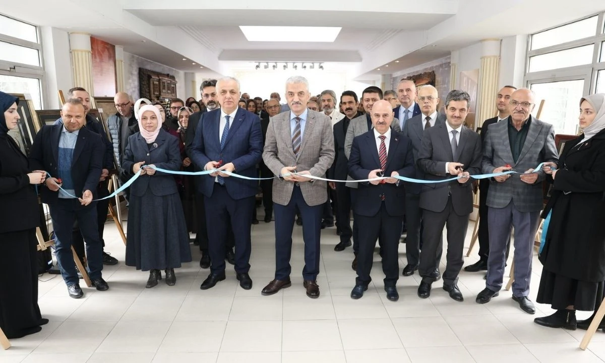 Düzce’de Anlamlı Sergi Açıldı! Sanatla Değerler Geleceğe Taşınıyor