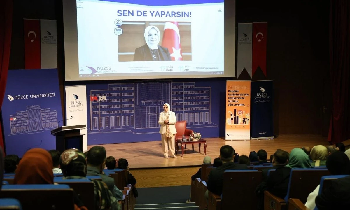 Ayşe Keşir Düzce Üniversitesi’nde Konuştu! Gençlere Kritik Tavsiyeler