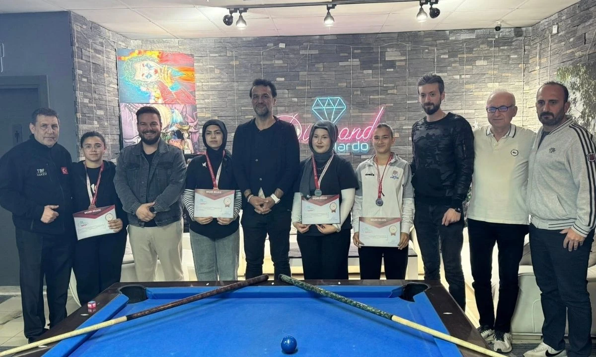 Düzce’de bilardo heyecanı! Okul sporlarında şampiyonlar belli oldu